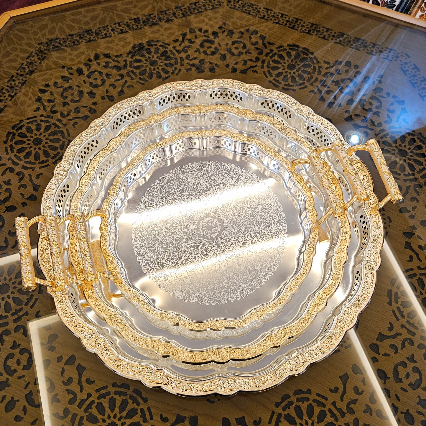 3 Plateaux de Service Élégants Dorés – Awani De Luxe