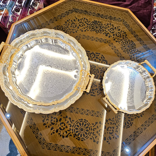 Plateau de Service Élégant Doré – Awani De Luxe